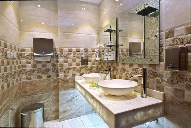 Hotel Ozone 3*
